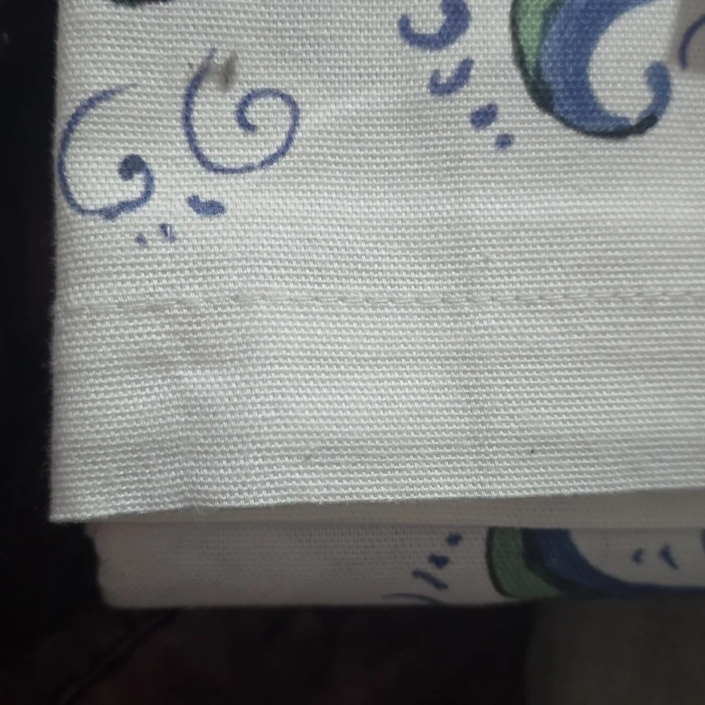 Sur La Table Deruta-Style Tablecloth, Retail Price $179.95 USD,Size 108"L x 67"W - Picture 10 of 10